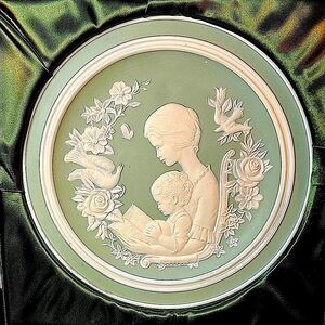 Large 1977 Franklin‎ Porcelain Mother’s Day Plate Mint Condition Original Box